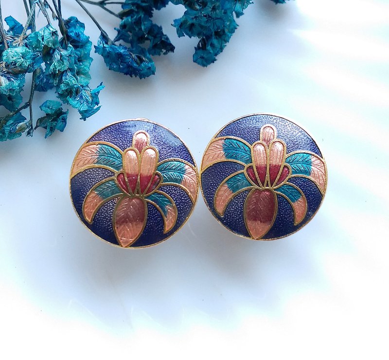 Vintage Jewelry 西洋古董飾品 紫色調 知性花卉 景泰藍 夾式耳環 - 耳環/耳夾/耳骨夾 - 其他材質 金色