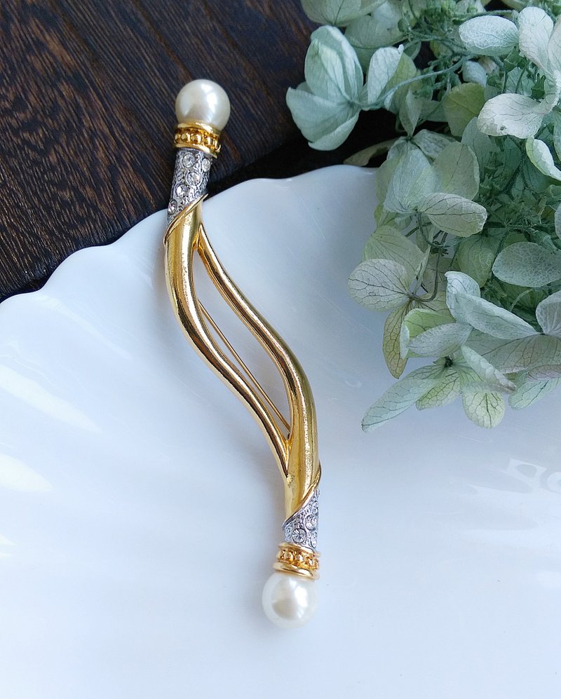 Vintage Jewelry 西洋古董飾品 AVON 優雅 雙頭 珍珠扭曲 別針 - 徽章/別針 - 其他金屬 金色
