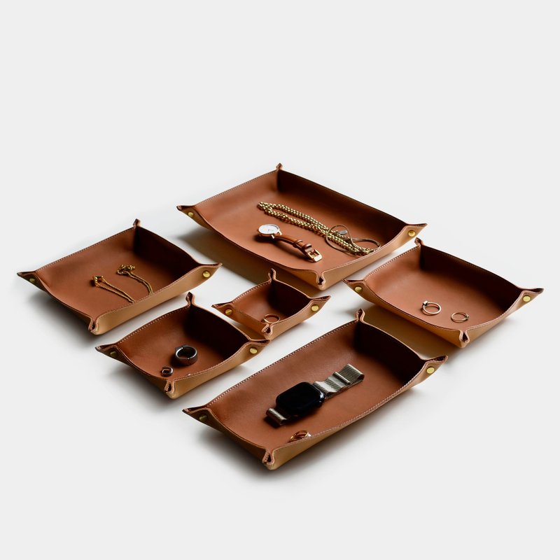 [The Housekeeper of Huanfeiyanshou] Brown primary color cowhide storage tray leather storage box tray TRAY - กล่องเก็บของ - หนังแท้ สีนำ้ตาล