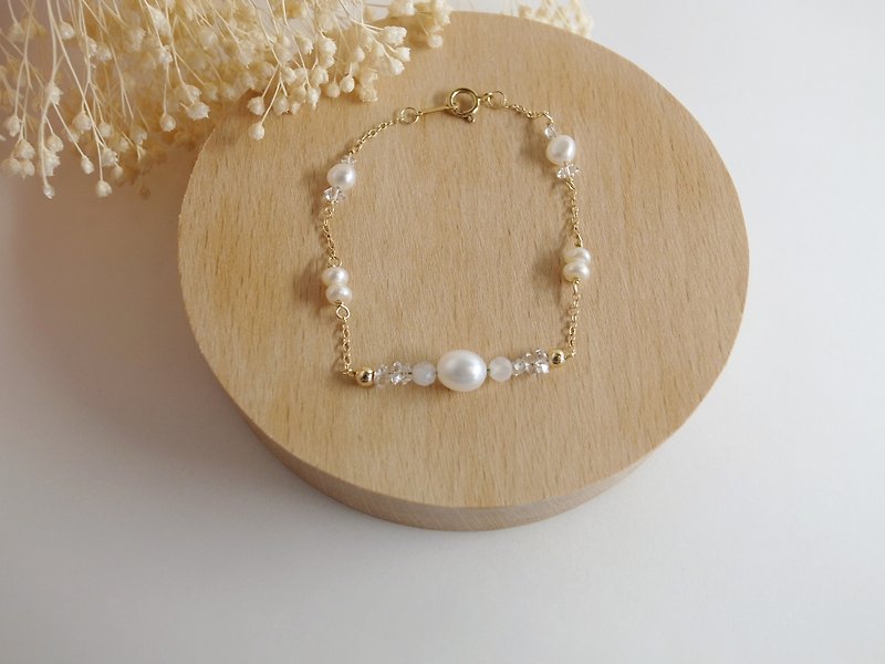 [Bracelet] 14kgf Note Gold Hekimon Shining Diamond Moonstone Natural Pearl