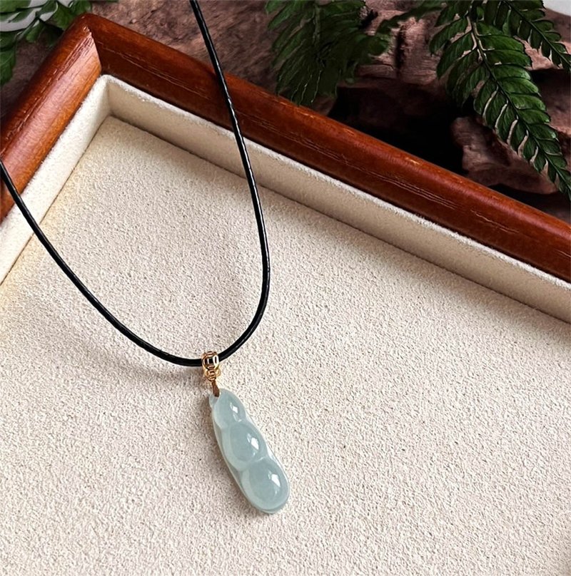 Ling Indigo[Sunny Little Bingdou] Ice-Run Natural Jade Pendant/Jadeite/Jewelry - Necklaces - Jade Green