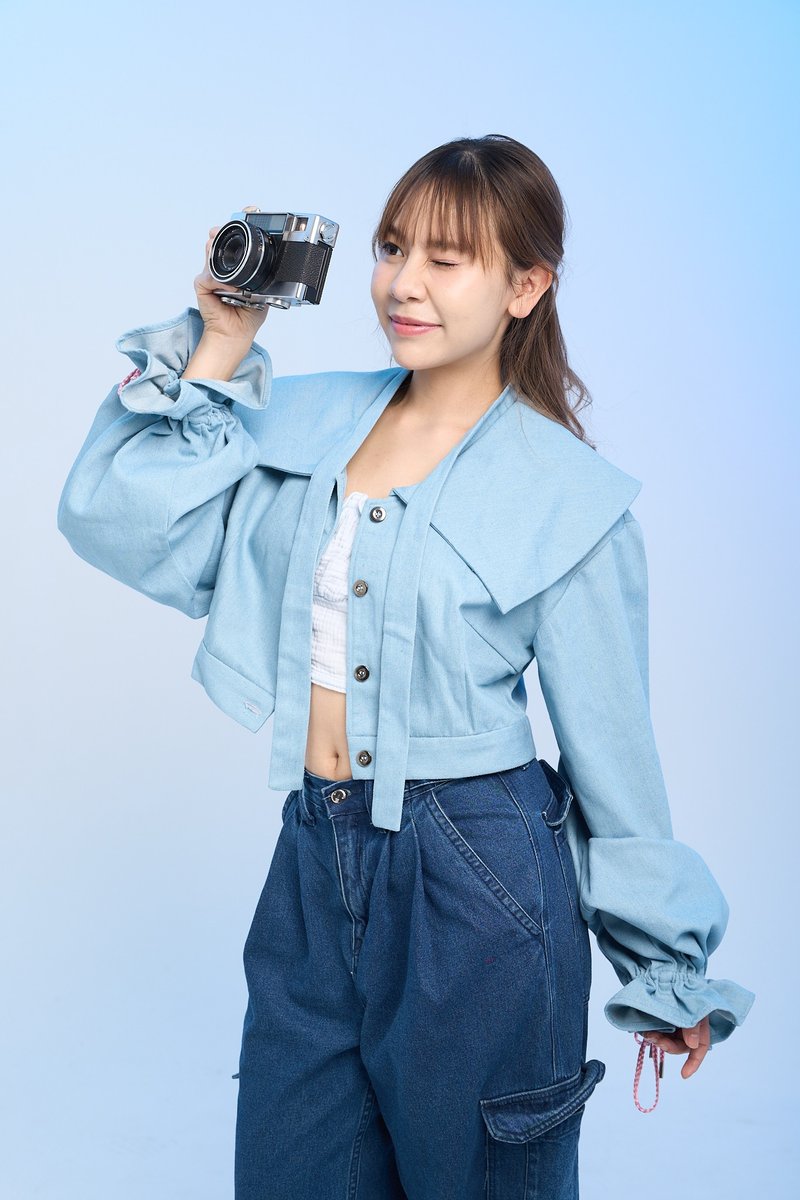 Limited Edition 牛仔樂大輪廓泡泡袖上衣 - 女襯衫 - 其他材質 藍色