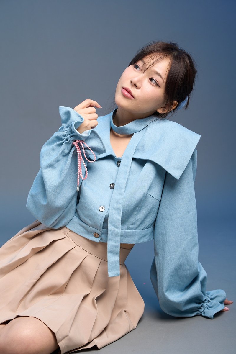 Limited Edition 牛仔樂大輪廓泡泡袖上衣 - 女襯衫 - 其他材質 藍色