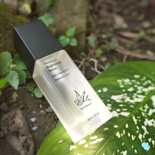 ツバメの巣エキスホワイトニング美容液 40ml