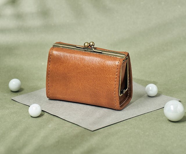 Clasp Carrying Case in Handmade Genuine Leather - Ginger - Shop