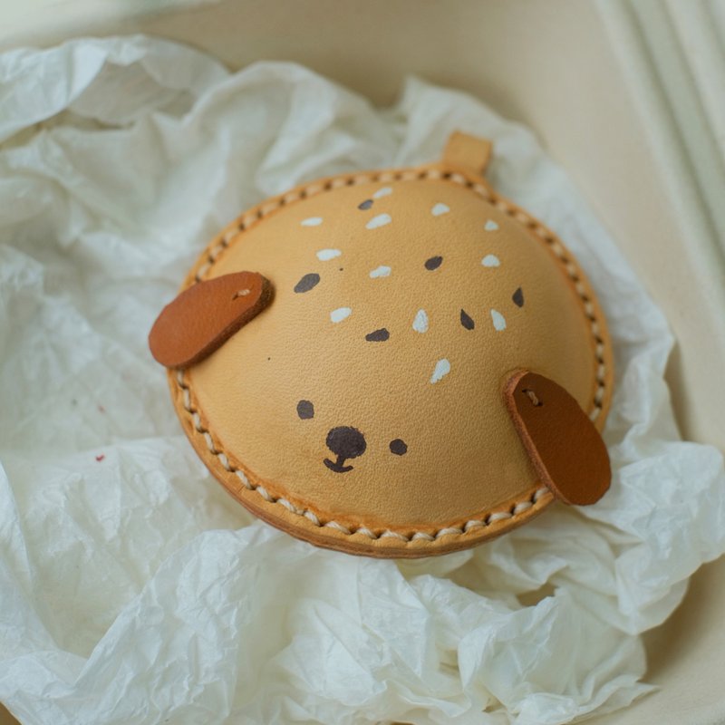 Puppy meal bag keychain bag pendant handmade first layer cowhide cute gift - ที่ห้อยกุญแจ - หนังแท้ สีกากี