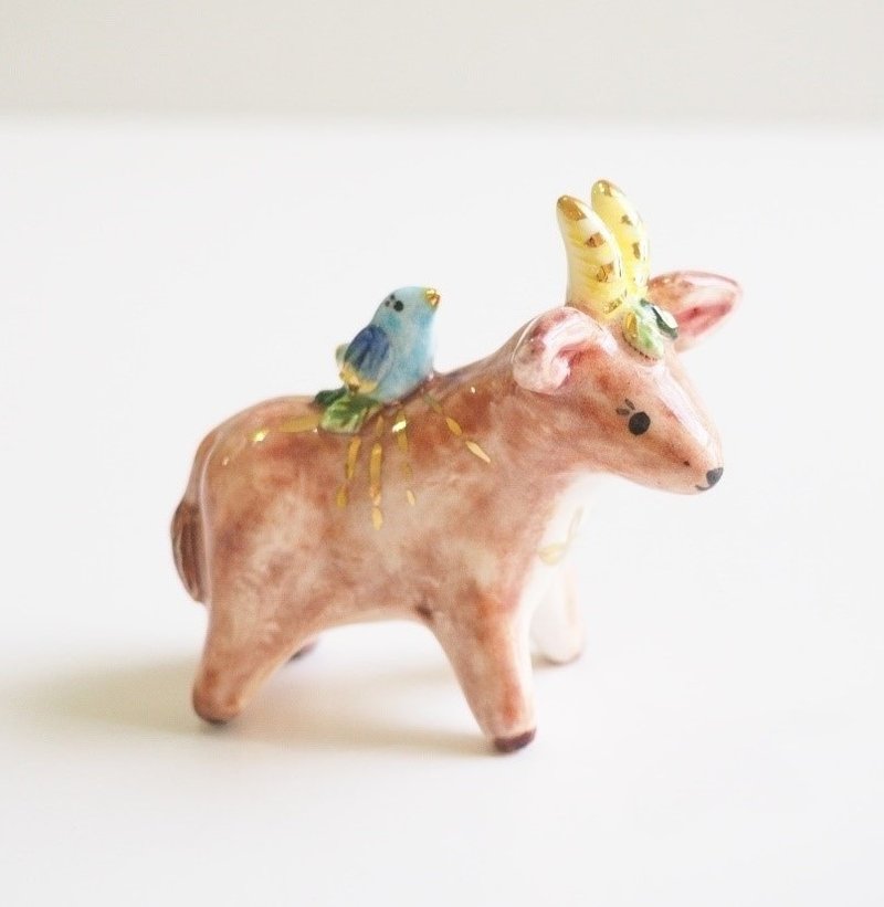 鹿上的鳥兒陶瓷擺飾 - 擺飾/家飾品 - 瓷 咖啡色