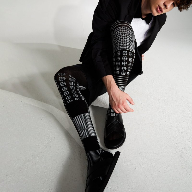 千鳥格紋不對稱羊毛混紡褲襪 - 襪 - 棉．麻 黑色