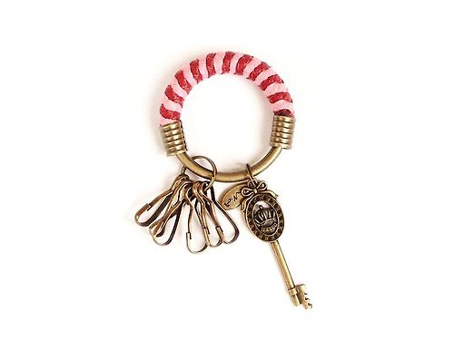 優娜手作–U.N.A handiwork 鑰匙圈(小)5.3CM 粉紅+酒紅+蝴蝶結皇冠鑰匙 手工 編織 客製化