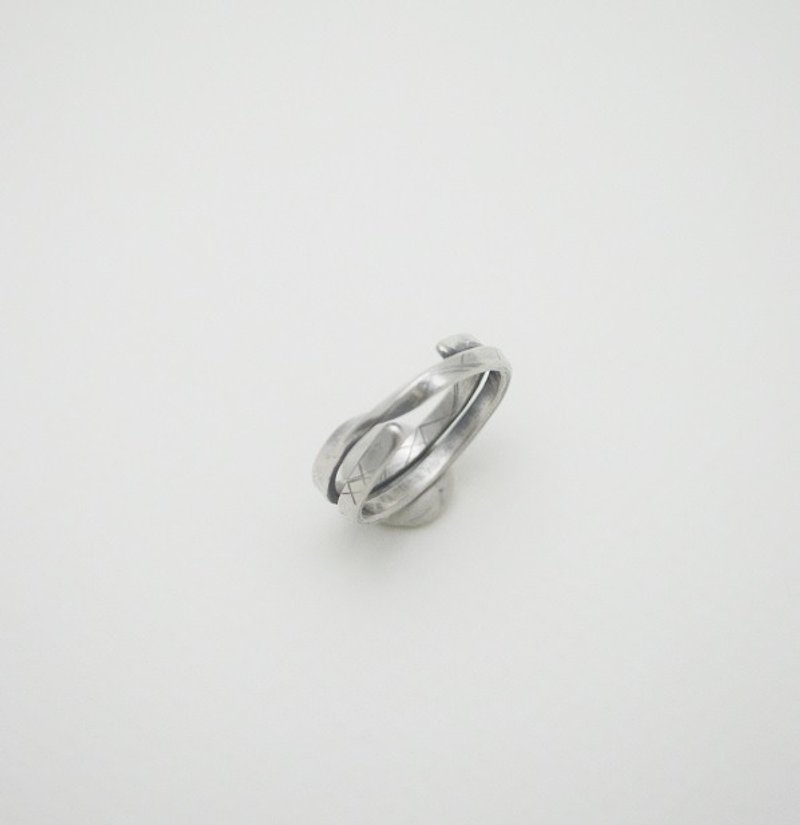 Surrounding-no.4‧Wrap around silver ring - แหวนทั่วไป - เงิน สีเงิน