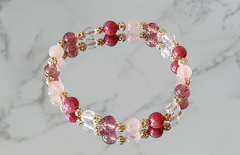 Rose Stone-Strawberry Quartz- Stone-White Quartz - สร้อยข้อมือ - คริสตัล สีแดง