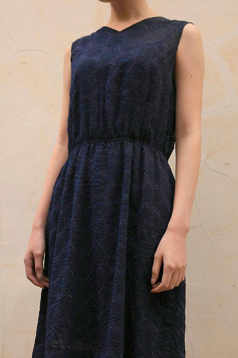 Dark blue vintage hollow sleeveless dress - One Piece Dresses - Paper 