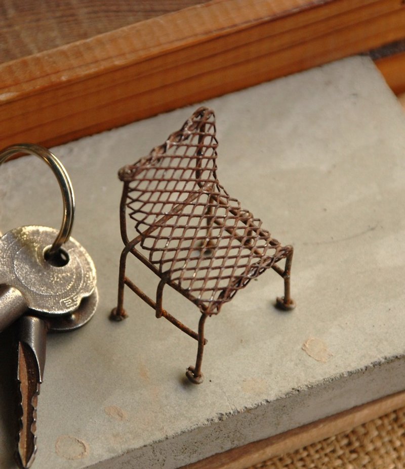 錆びた鉄の鉄の椅子-...手作りの鉄/恋人の誕生日プレゼントの手で作られたポケット - 置物 - 金属 ブラウン