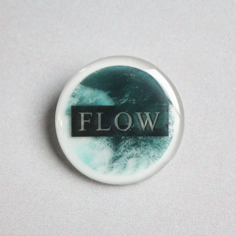 Resin Pin / objects / FLOW - Brooches - Plastic Blue