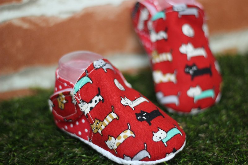 Small cat cat shoe - รองเท้าเด็ก - ผ้าฝ้าย/ผ้าลินิน สีแดง