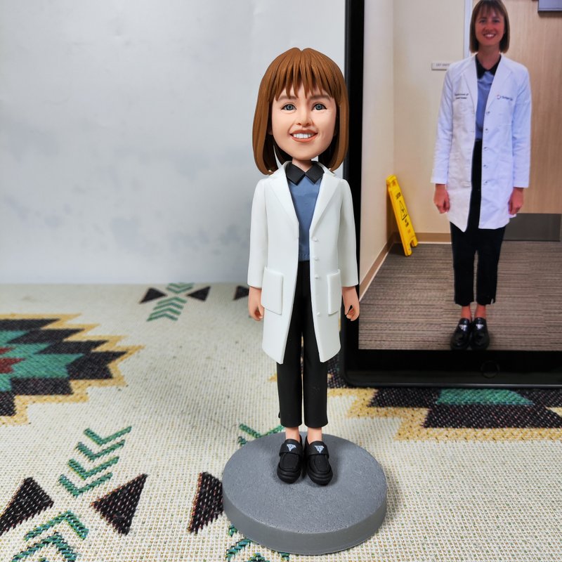 客制化人物公仔 人偶 3D人像畫 似顏繪 肖像 定制 生日 紀念 醫生 - 公仔/玩偶 - 黏土 多色