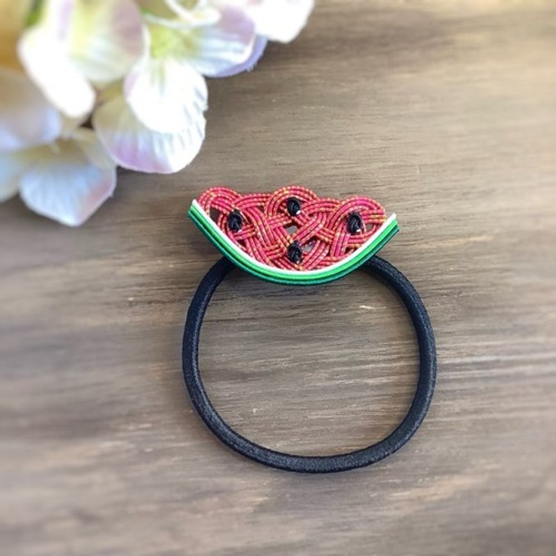 Watermelon hair tie made by Mizuhiki - เครื่องประดับผม - วัสดุอื่นๆ สีแดง