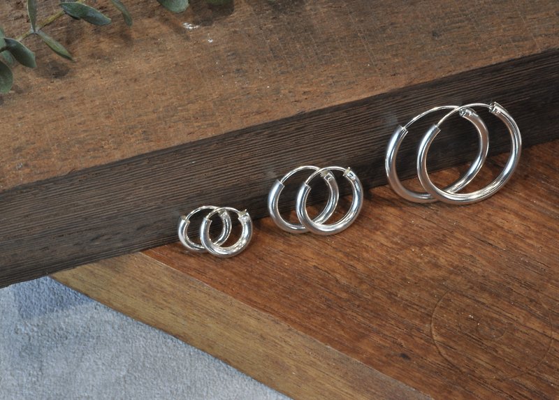 二毛銀 【圈圈系列一厚2.5mm銀管圈圈耳環】 小、中、大款 - 耳環/耳夾 - 銀 銀色