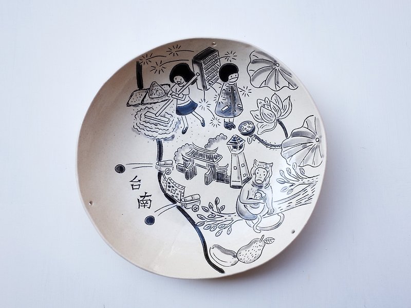 Creation of Hand-painted Pottery Plate-Tainan