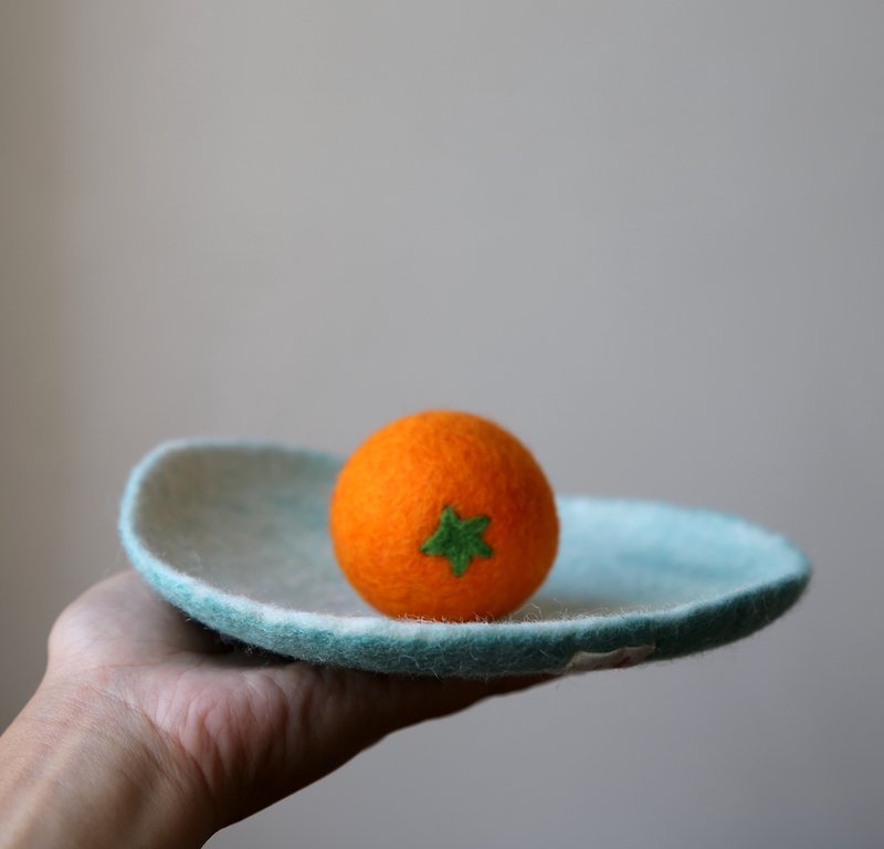 Handmade wool felt orange - ของเล่นเด็ก - ขนแกะ สีส้ม