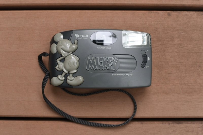 [Classic Antique] Fuji Hi! MICKEYMOUSE Disney co-branded film camera - กล้อง - วัสดุอื่นๆ 