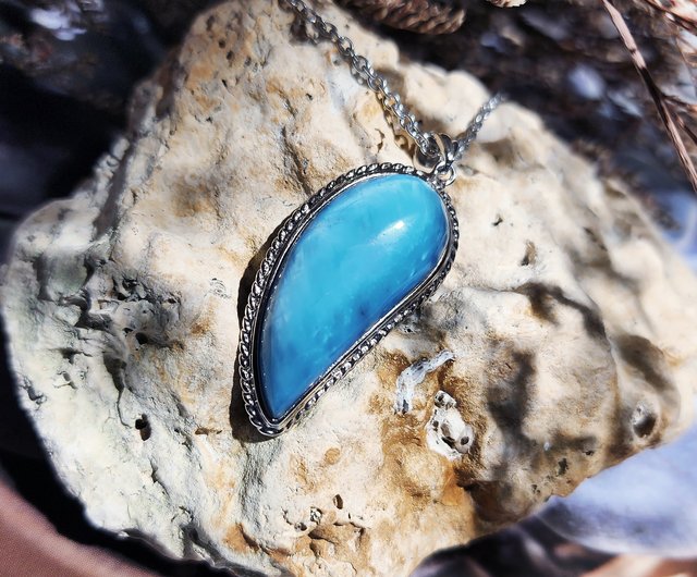 Larimar Oval Stone Falling Water Necklace Larimar Oval Stone Falling Water Necklace
