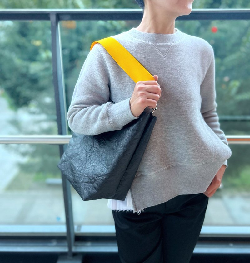 [From Tokyo] Special material eco-friendly shoulder tote bag black x yellow - Messenger Bags & Sling Bags - Waterproof Material Black