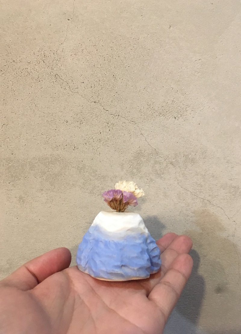 手捏富士山陶花器 - 裝飾/擺設  - 陶 藍色