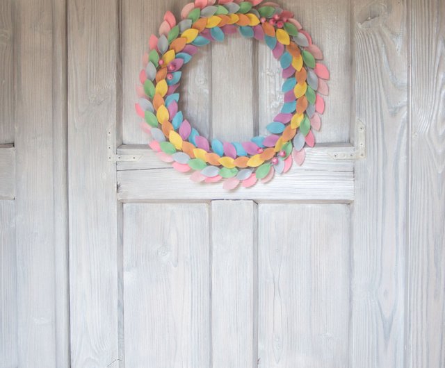 Felt Leaf Wreath with Berries