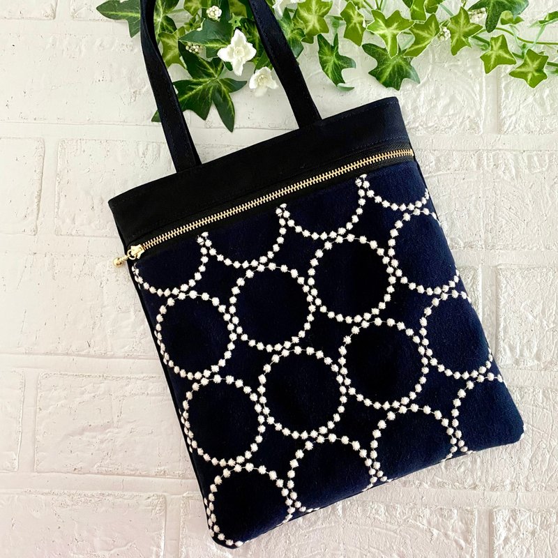 minä perhonen Tambourine Mini Bag minaperhonen - กระเป๋าถือ - ผ้าฝ้าย/ผ้าลินิน 