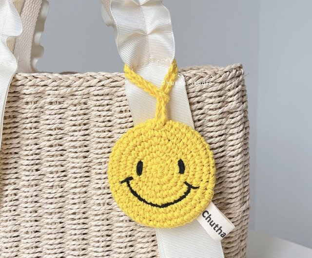 Smiley Face Emoji Keychain / Mirror