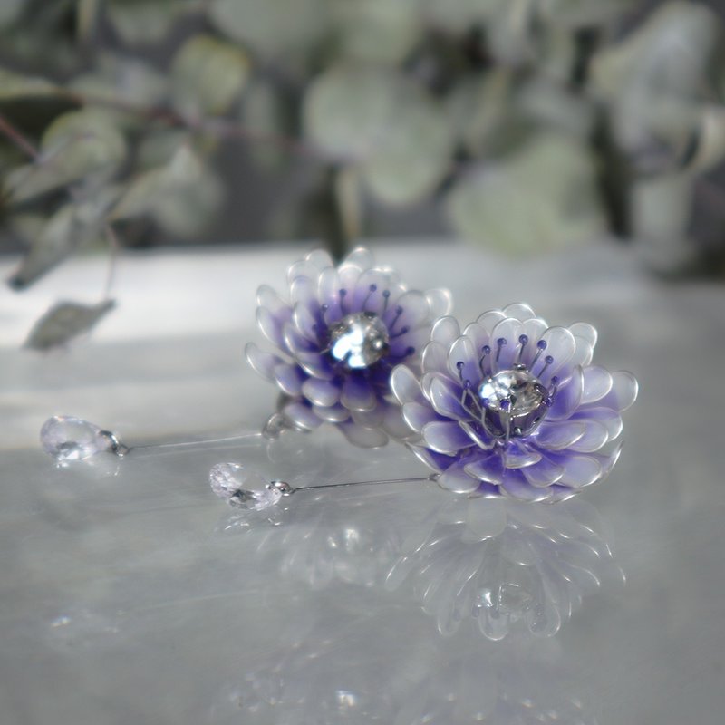 Peacock flower lover earring Purple - ต่างหู - วัสดุอื่นๆ สีม่วง