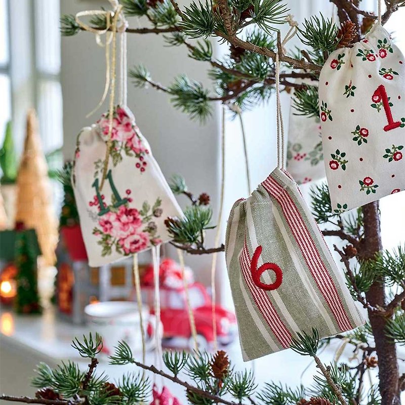 [New Product] Denmark GreenGate Leonora white Christmas countdown small bunch pocket 25 - ของวางตกแต่ง - ผ้าฝ้าย/ผ้าลินิน 