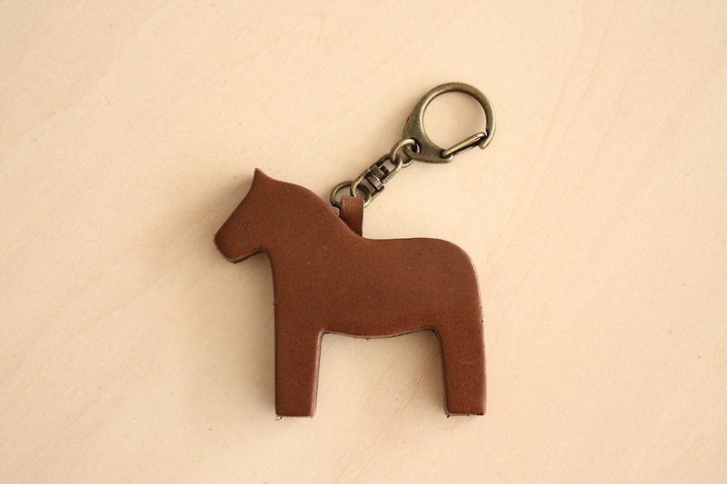 Leather hose key chain Brown