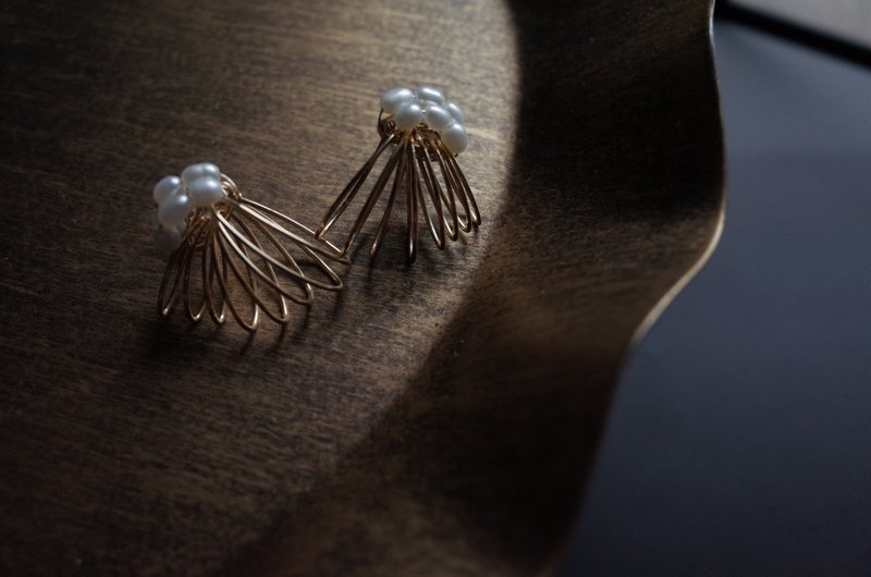 L'Ocean 系列 扇貝之語 14K注金天然珍珠耳環 - 耳環/耳夾/耳骨夾 - 珍珠 白色