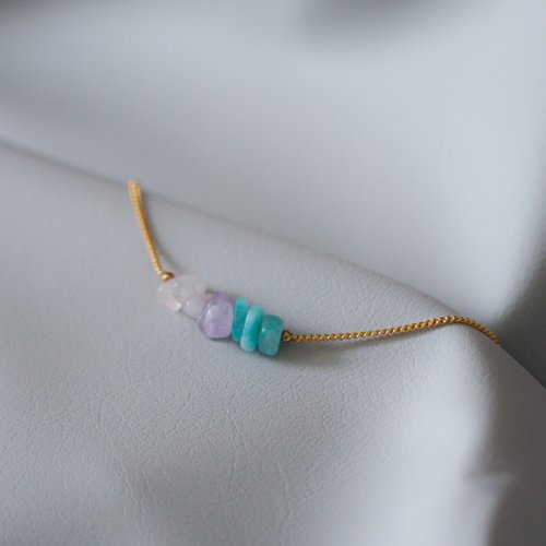 Vigor Handcrafts 【粉晶、薰衣草石、天河石】天然碎石水晶手鏈