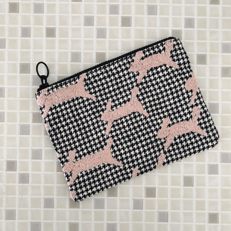 mina perhonen pouch new color run run run mina perhonen rabbit embroidery handmade rabbit - กระเป๋าเครื่องสำอาง - ผ้าฝ้าย/ผ้าลินิน สึชมพู