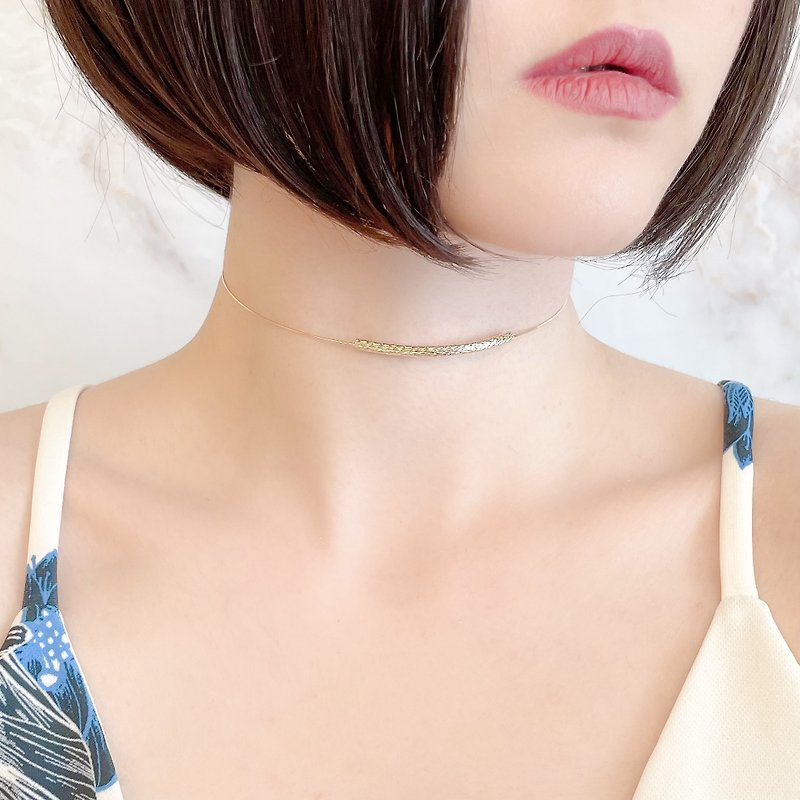 Gold / Simple Gold Wire Choker SV044G