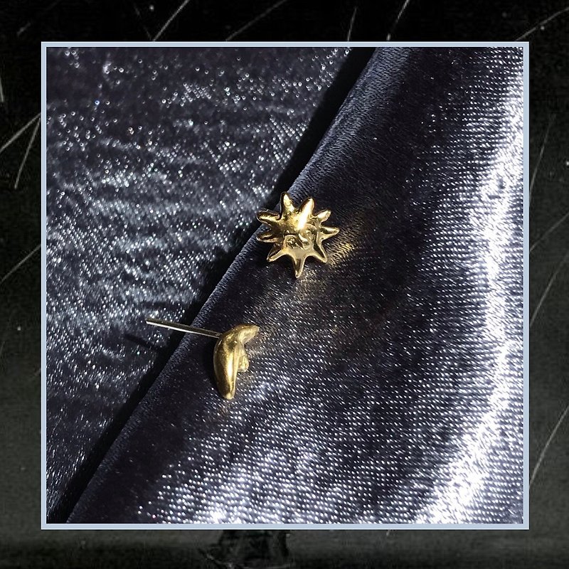 925 sterling silver brass studs II Tiny star and moon studs - Earrings & Clip-ons - Copper & Brass Gold