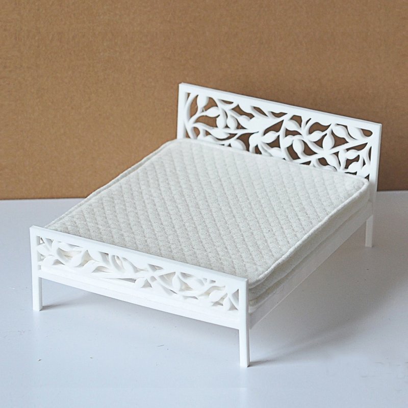 Miniature dollhouse double bed frame mattress for dolls 1/12 Scale - ตุ๊กตา - พลาสติก ขาว