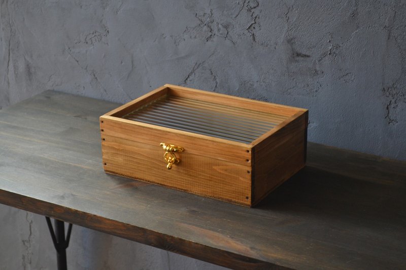 0310mito 日本産ひのきとレトロガラスのコレクションケース L size　ストライプガラス - 収納用品 - ガラス ブラウン