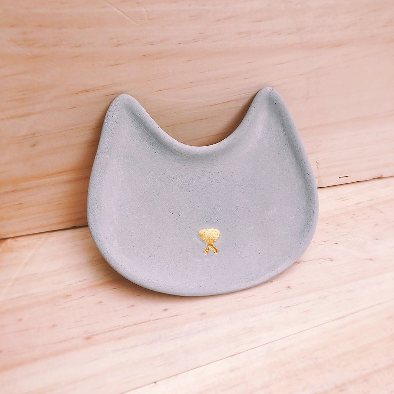 Naughty Cat / Jewelry dish - จานเล็ก - ปูน สีเทา
