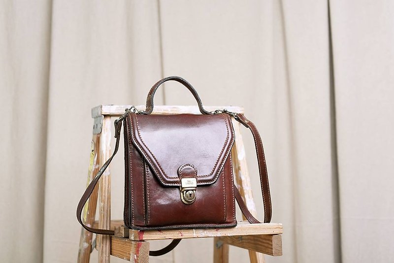 "Vintage THE TREND bag" Italian antique bag VBM 005 - กระเป๋าแมสเซนเจอร์ - หนังแท้ สีนำ้ตาล