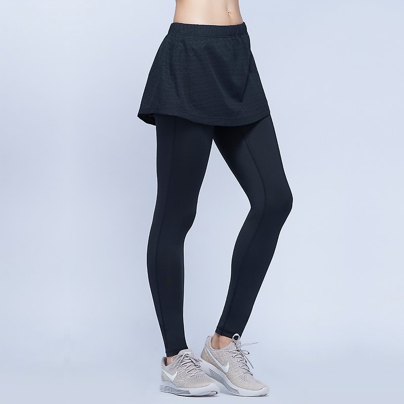 [MACACA] Lightweight Skirt Pants-AQG7151 Black - กางเกงวอร์มผู้หญิง - เส้นใยสังเคราะห์ สีดำ