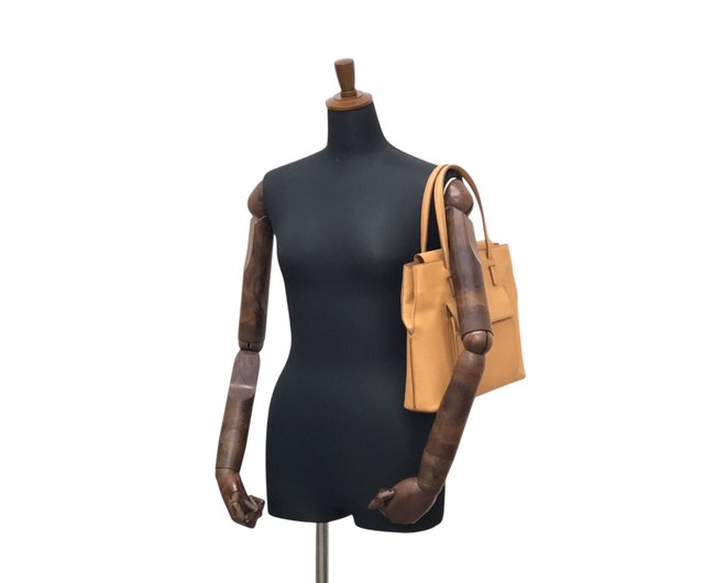 日本直送 名牌中古包 】LOEWE ロエベ ハンドバッグ キャメル ロゴ