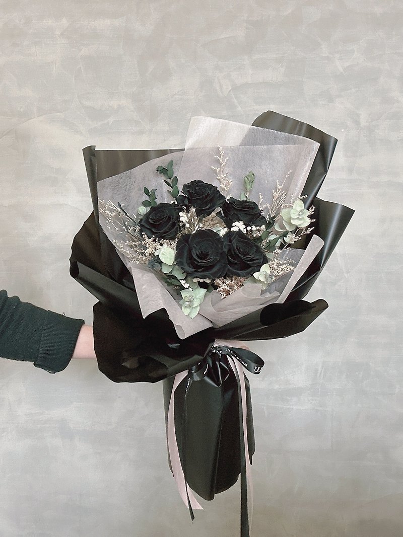 Everlasting Black Rose Bouquet - Dried Flowers & Bouquets - Plants & Flowers Black