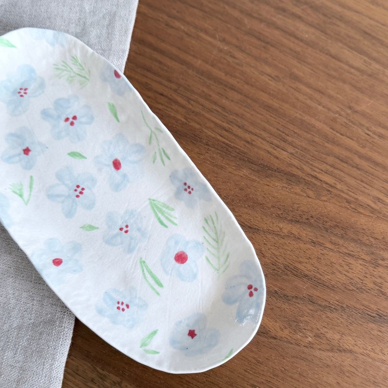 Hand-Painted Floral Long Platter / Wild Blue Forest Whisper Platter - จานและถาด - ดินเผา 