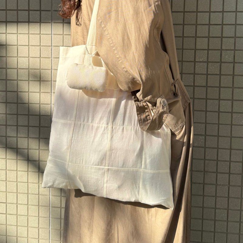 Grid folding fabric bag - 手提包/手提袋 - 棉．麻 白色