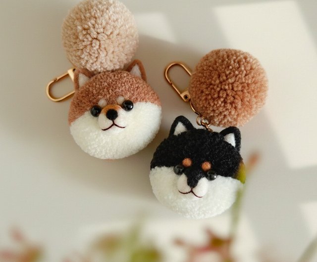 羊毛フェルト 柴犬キーホルダー Q版かわいい犬ブローチ 毛糸玉飾り