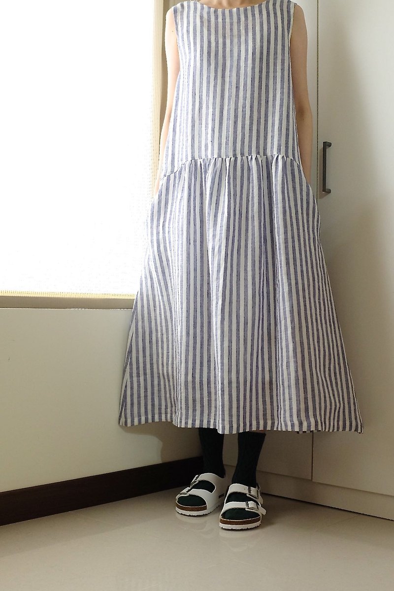 Daily hand-made clothing forest girl blue striped vest long dress linen - ชุดเดรส - ผ้าฝ้าย/ผ้าลินิน สีน้ำเงิน
